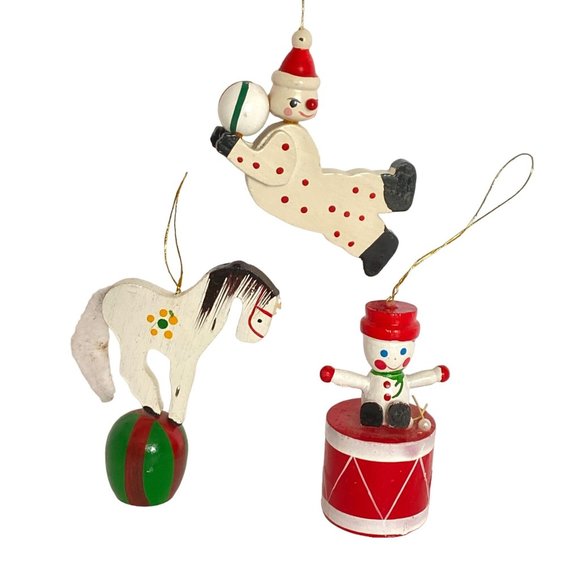 Retro Wood Christmas Ornaments Hand Painted Clown Horse Drummer Circus Set of 3 - Picture 1 of 12